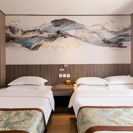 East Sacred Hotel ᴸᴱo---Foreign Accept---Tourism Service English-Speaking 丨 Near Tiananmen Forbidden City丨very Close To Metro Zhangzizhong And Beixinqiao 丨european Foot Ball English丨free Advance Tickets And Laundry Drying Service Coffee Snacks Beijing Luaran gambar