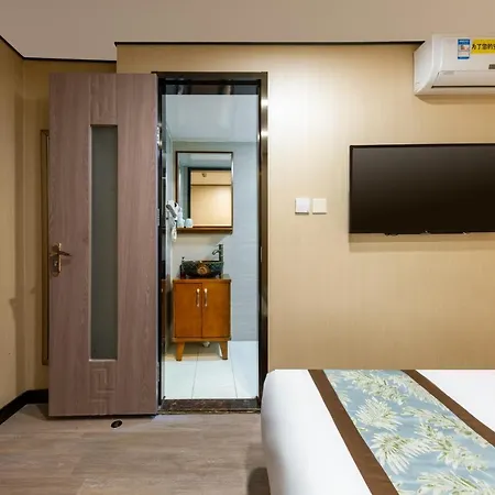 East Sacred Hotel ᴸᴱo---Foreign Accept---Tourism Service English-Speaking 丨 Near Tiananmen Forbidden City丨very Close To Metro Zhangzizhong And Beixinqiao 丨european Foot Ball English丨free Advance Tickets And Laundry Drying Service Coffee Snacks Beijing Luaran gambar