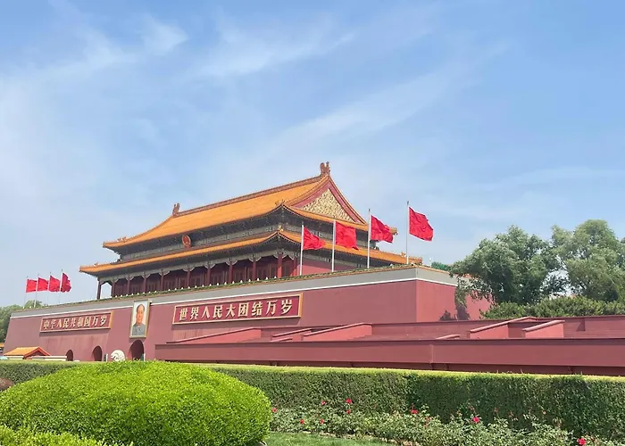 East Sacred Hotel ᴸᴱo---Foreign Accept---Tourism Service English-Speaking 丨 Near Tiananmen Forbidden City丨very Close To Metro Zhangzizhong And Beixinqiao 丨european Foot Ball English丨free Advance Tickets And Laundry Drying Service Coffee Snacks