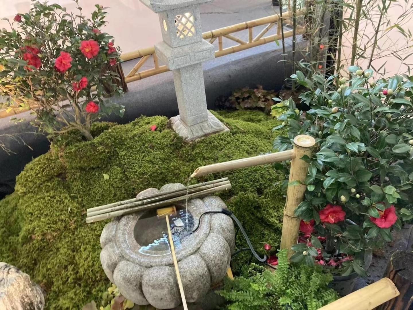 East Sacred ᴸᴱo---foreign Accept---tourism Service English-speaking 丨 Near Tiananmen Forbidden City丨very Close To Metro Zhangzizhong And Beixinqiao 丨european Foot Ball English丨free Advance Tickets And Laundry Drying Service Coffee Snacks 4* Beijing